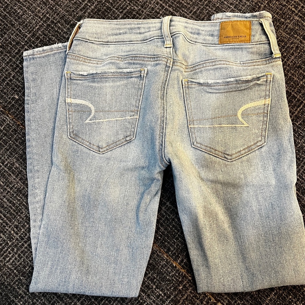American Eagle Women's Light Blue Jeans